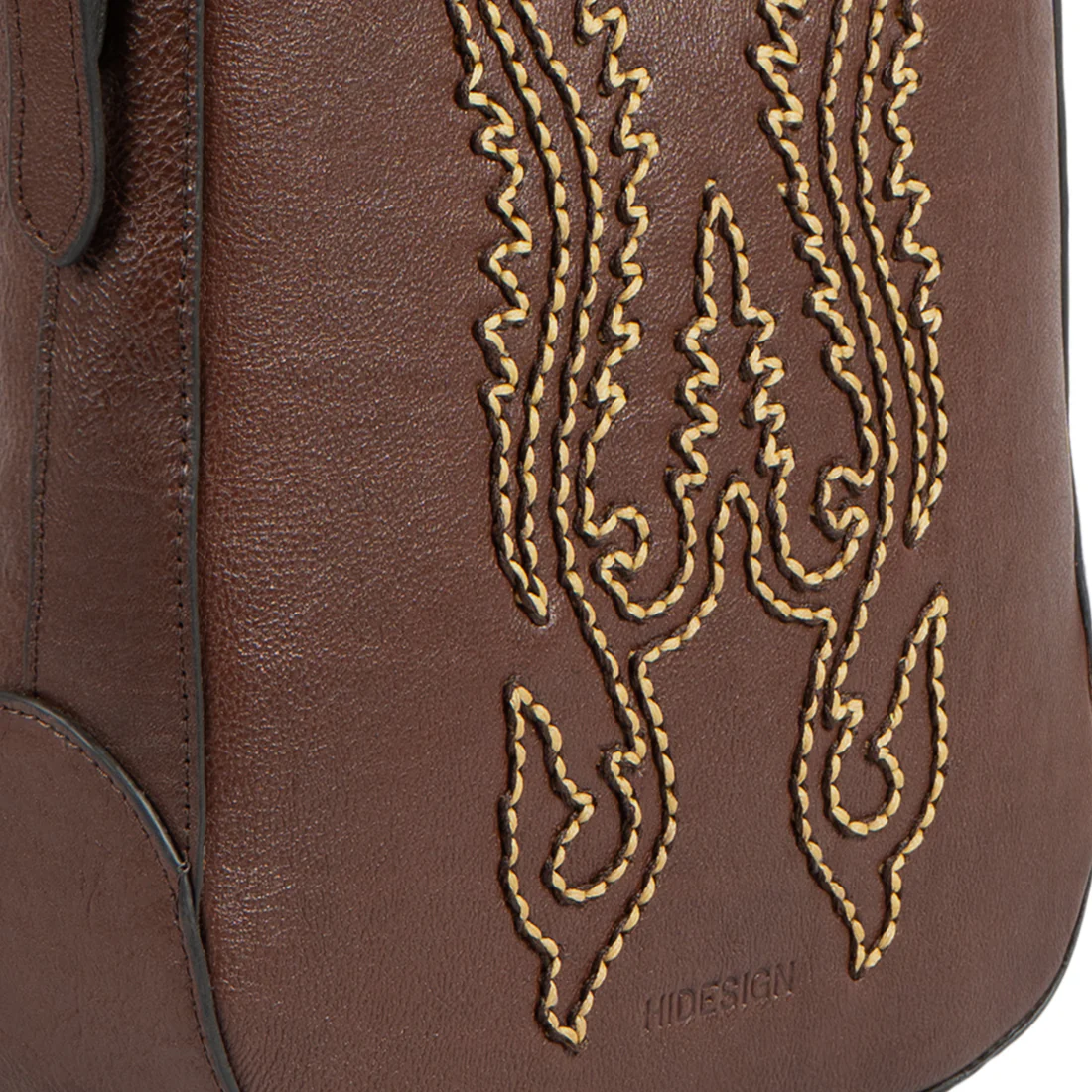 Aztec 01 Brown Leather Shoulder Bag - Image 6