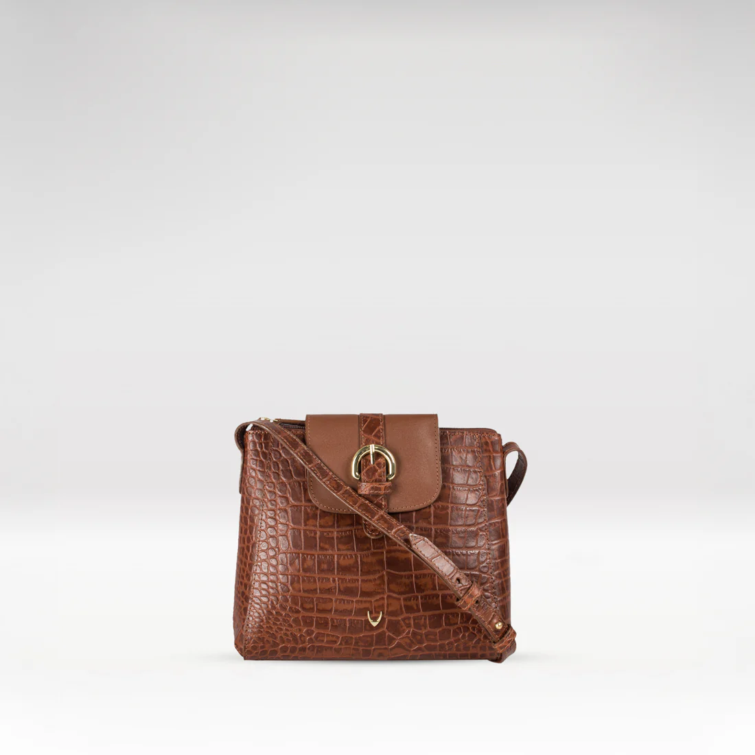 Ee Lyra Tan Leather Sling Bag