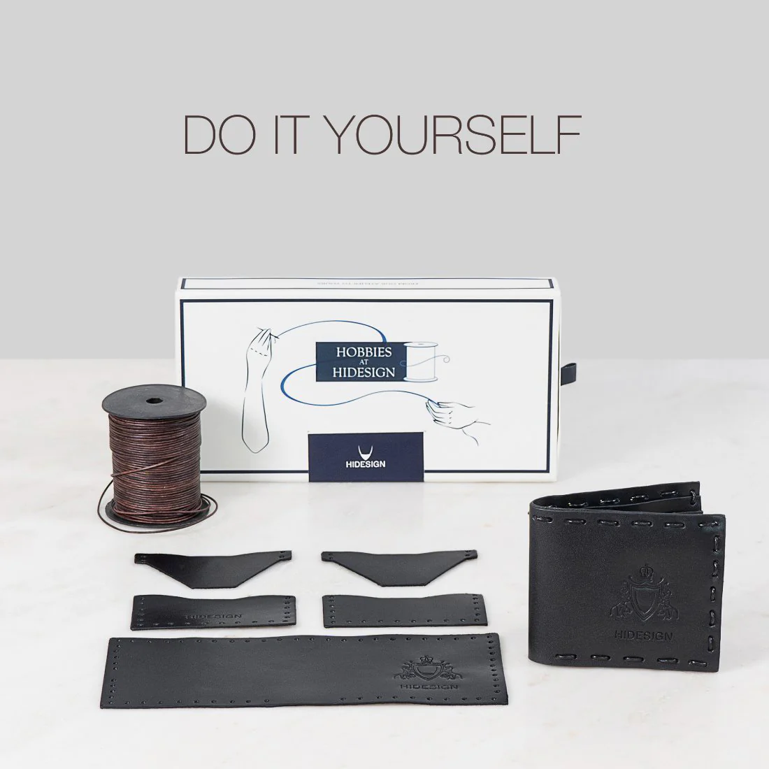 Hobbies - 04 Black Leather Bi-Fold Wallet