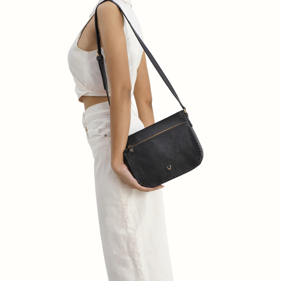 Valonia 03 Black Leather Sling Bag - Image 2