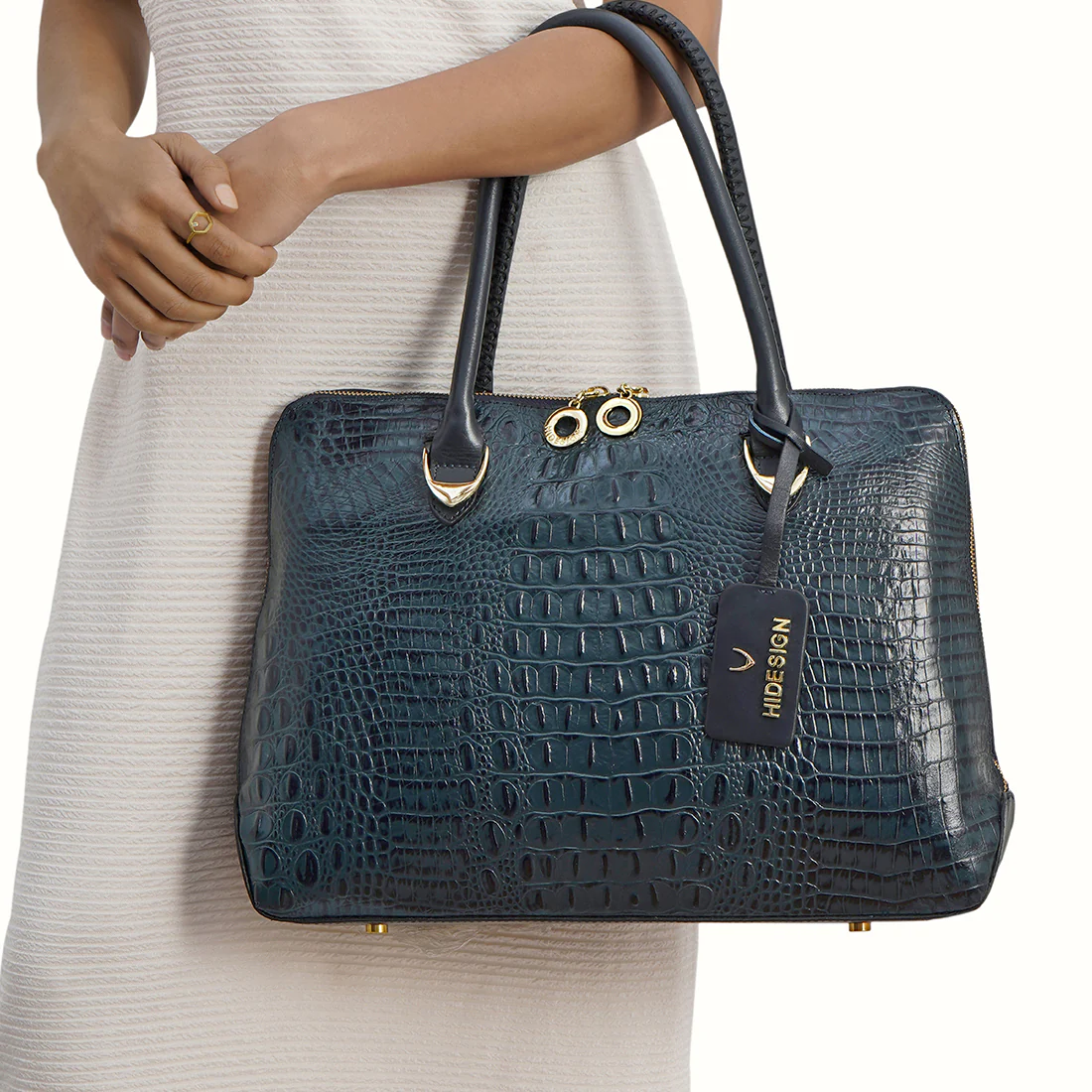 Yangtze 03 Blue Leather Tote Bag - Image 6